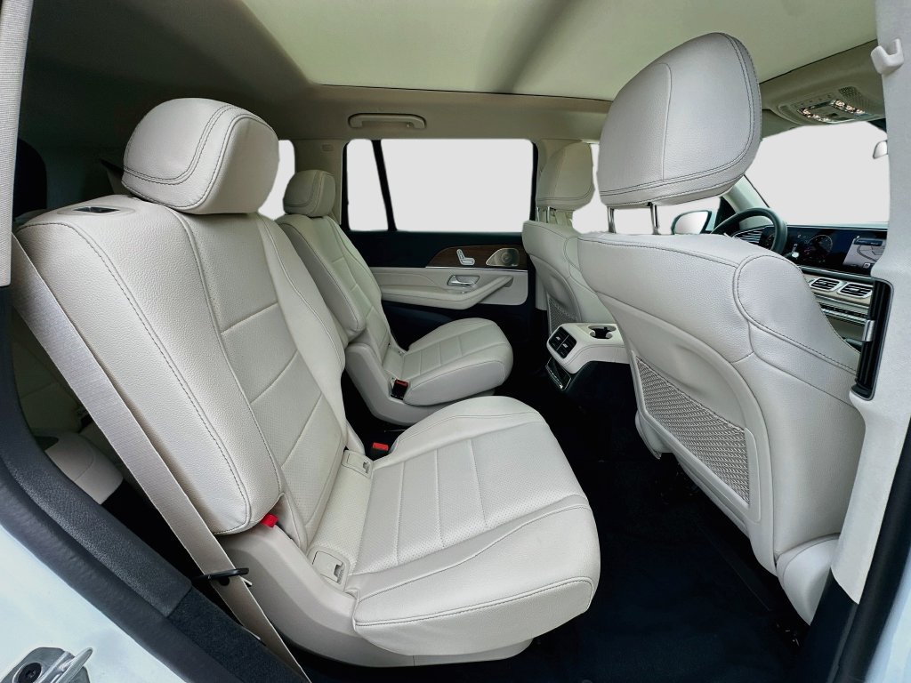 Certified 2026 Mercedes-Benz GLS 450 4MATIC image 30