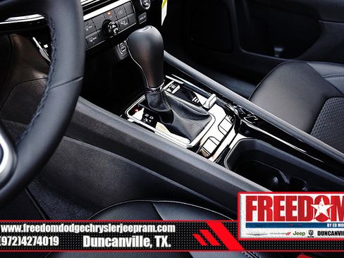 New 2026 Jeep Compass Latitude image 34