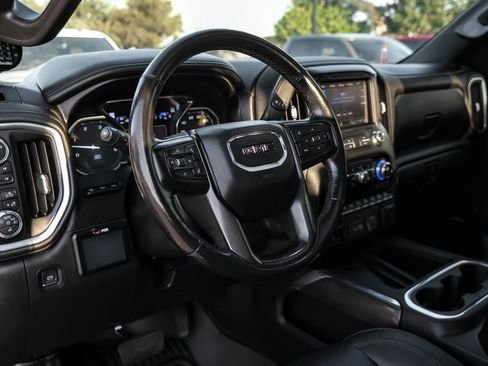 Used 2021 GMC Sierra 2500 AT4 w/ AT4 Premium Plus Package image 12