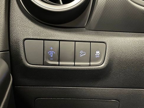 Certified 2023 Hyundai Kona SE image 13