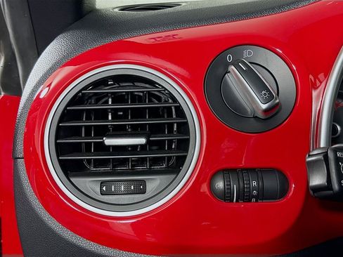 Used 2019 Volkswagen Beetle 2.0T S image 11