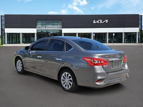 Used 2019 Nissan Sentra SV FWD image 3