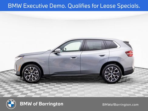 Used 2025 BMW X3 xDrive30i w/ Premium Package image 2