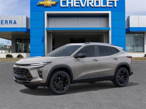 New 2026 Chevrolet Trax ACTIV w/ Sunroof Package image 2