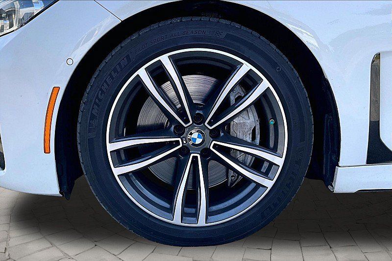 Used 2021 BMW 750i xDrive w/ Executive Package AWD/4WD image 7