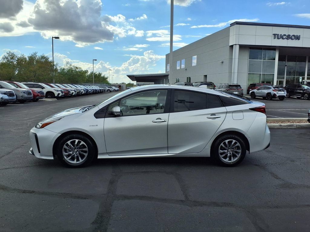 Used 2019 Toyota Prius Limited w/ Premium Convenience Package FWD image 13
