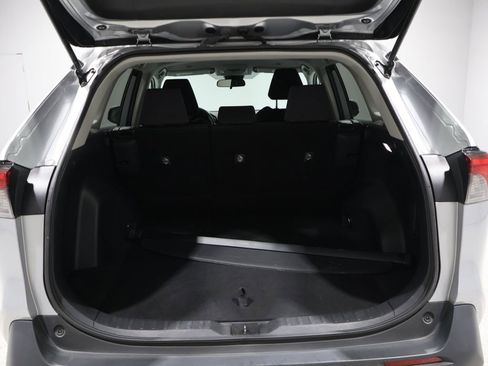 Used 2024 Toyota RAV4 XLE image 18