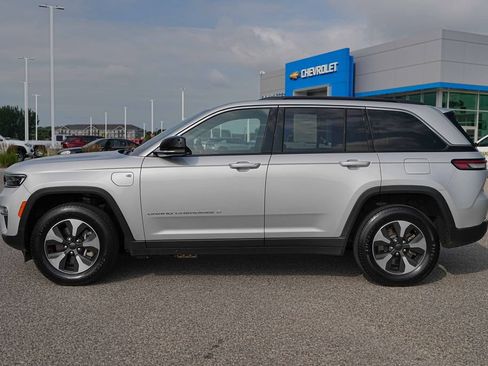 Used 2024 Jeep Grand Cherokee Limited 4xe AWD/4WD image 10