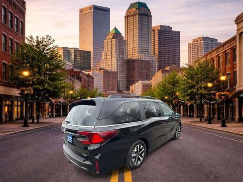 New 2026 Honda Odyssey EX-L image 4