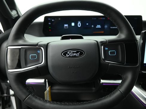 New 2026 Ford Expedition Platinum AWD/4WD image 10