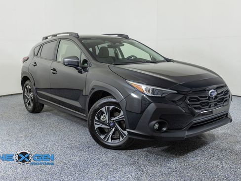 Used 2025 Subaru Crosstrek 2.0i Premium AWD/4WD image 1