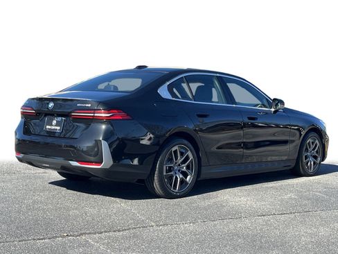 Used 2025 BMW i5 eDrive40i image 29