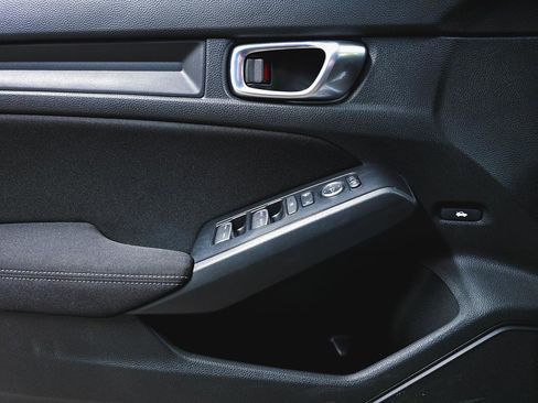 Used 2024 Honda Civic Sport image 17