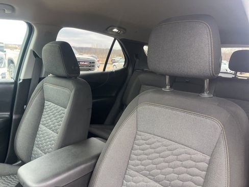 Used 2020 Chevrolet Equinox LT image 16