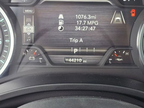 Used 2025 RAM 1500 Laramie image 27