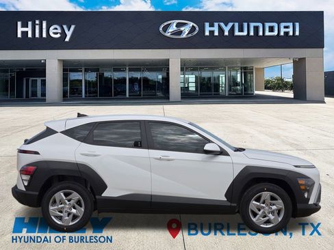 New 2026 Hyundai Kona SE image 3