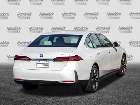 Certified 2026 BMW 540i xDrive image 8