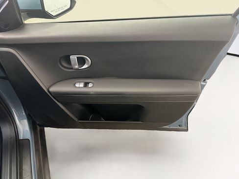 Used 2024 Hyundai Ioniq 5 SEL image 33