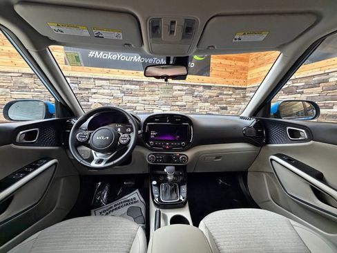 Used 2023 Kia Soul EX FWD image 16