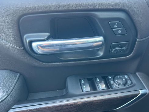 Used 2020 GMC Sierra 2500 Denali w/ Denali Ultimate Package image 11