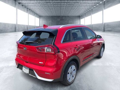 Used 2019 Kia Niro LX FWD image 3