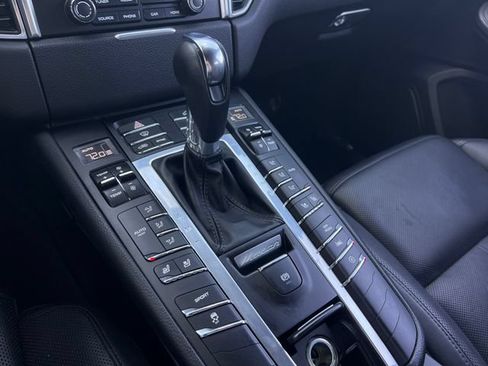 Used 2018 Porsche Macan S AWD/4WD image 25