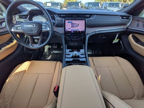 New 2025 Jeep Grand Cherokee L Summit image 13