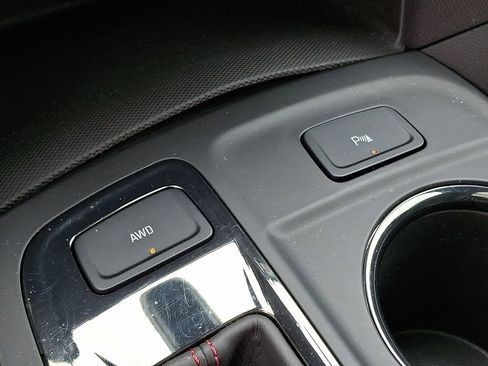 Used 2024 Chevrolet Equinox RS image 23