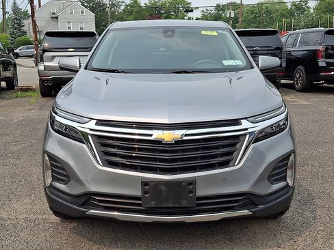 Used 2024 Chevrolet Equinox LT AWD/4WD image 2