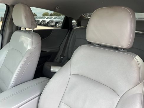 Certified 2017 Chevrolet Malibu LT w/ Leather Package FWD image 14