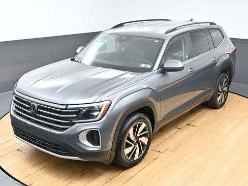 Used 2025 Volkswagen Atlas SE FWD image 48