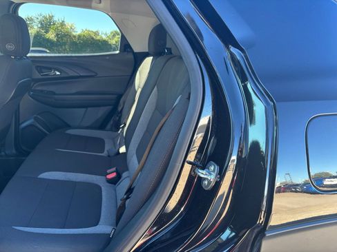Used 2025 Chevrolet TrailBlazer LT image 36