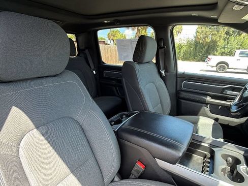 Used 2022 RAM 1500 Big Horn AWD/4WD image 29