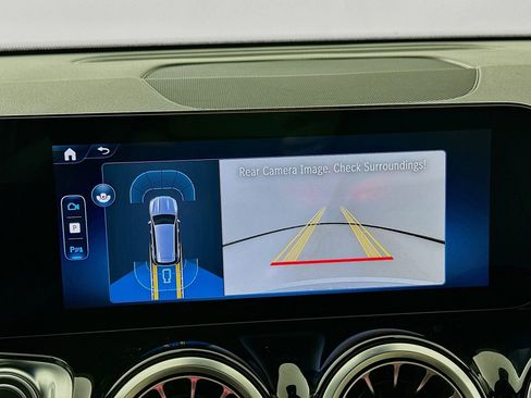 Certified 2025 Mercedes-Benz GLB 250 4MATIC image 15