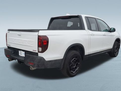 Used 2025 Honda Ridgeline Sport+ image 8