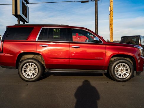 Used 2017 GMC Yukon SLT image 5