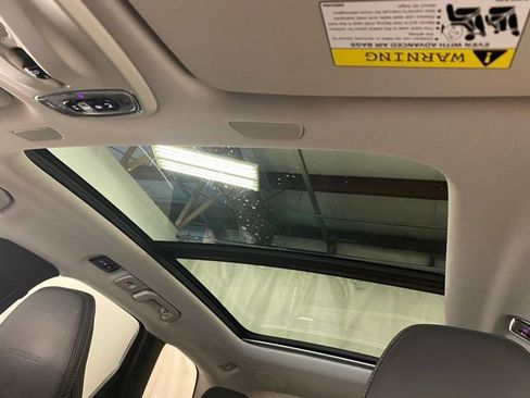 Used 2020 Volvo XC60 T8 Inscription w/ Protection Package image 14