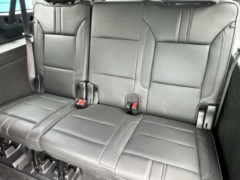 Used 2022 Chevrolet Suburban RST w/ Luxury Package image 26