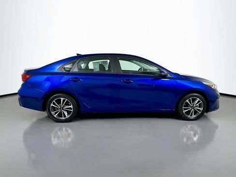 Used 2023 Kia Forte LXS w/ LXS Technology Package FWD image 9