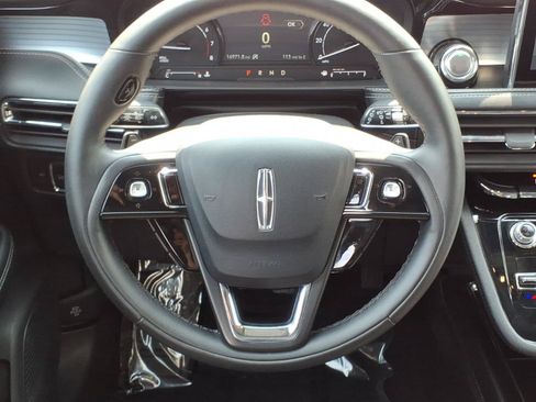 Used 2022 Lincoln Corsair AWD w/ Equipment Group 101A image 17