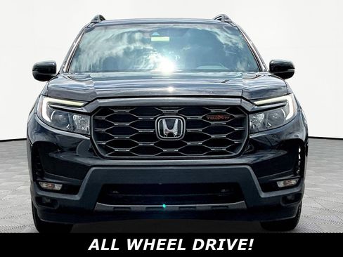 Used 2023 Honda Passport TrailSport image 2