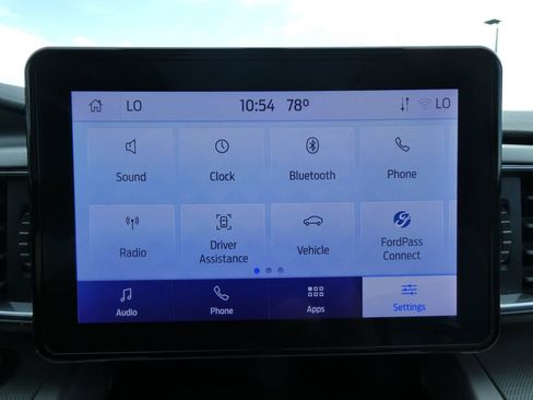 Used 2022 Ford Explorer XLT w/ Equipment Group 202A AWD/4WD image 36