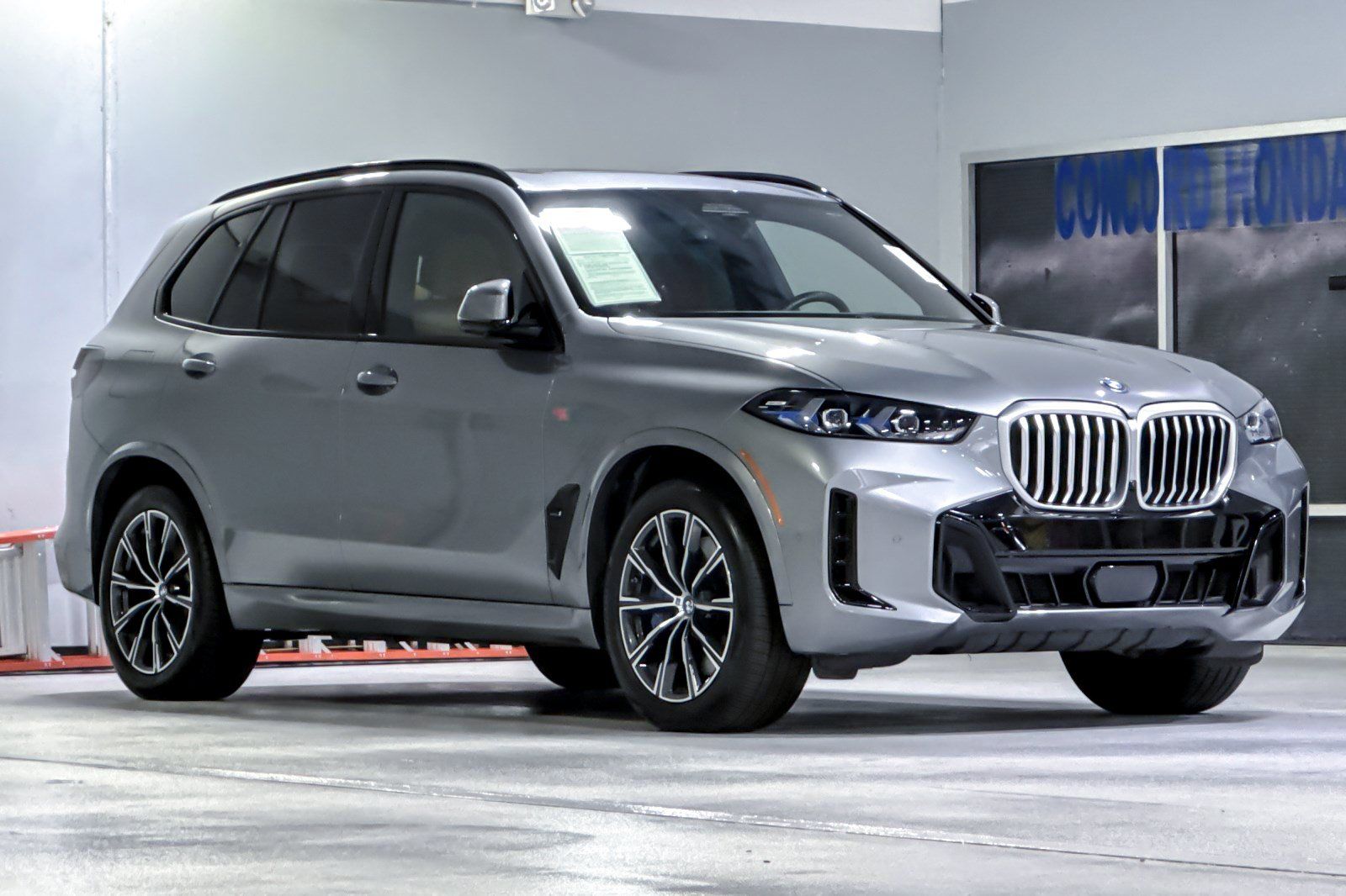 Used 2024 BMW X5 xDrive50e w/ Executive Package AWD/4WD image 7