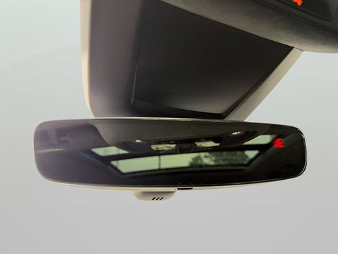 Used 2024 Audi RS Q8 image 25