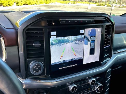 Used 2021 Ford F150 Lariat w/ Equipment Group 502A High image 26