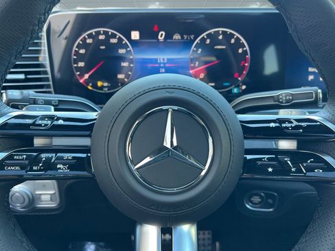 New 2026 Mercedes-Benz GLS 580 4MATIC image 17