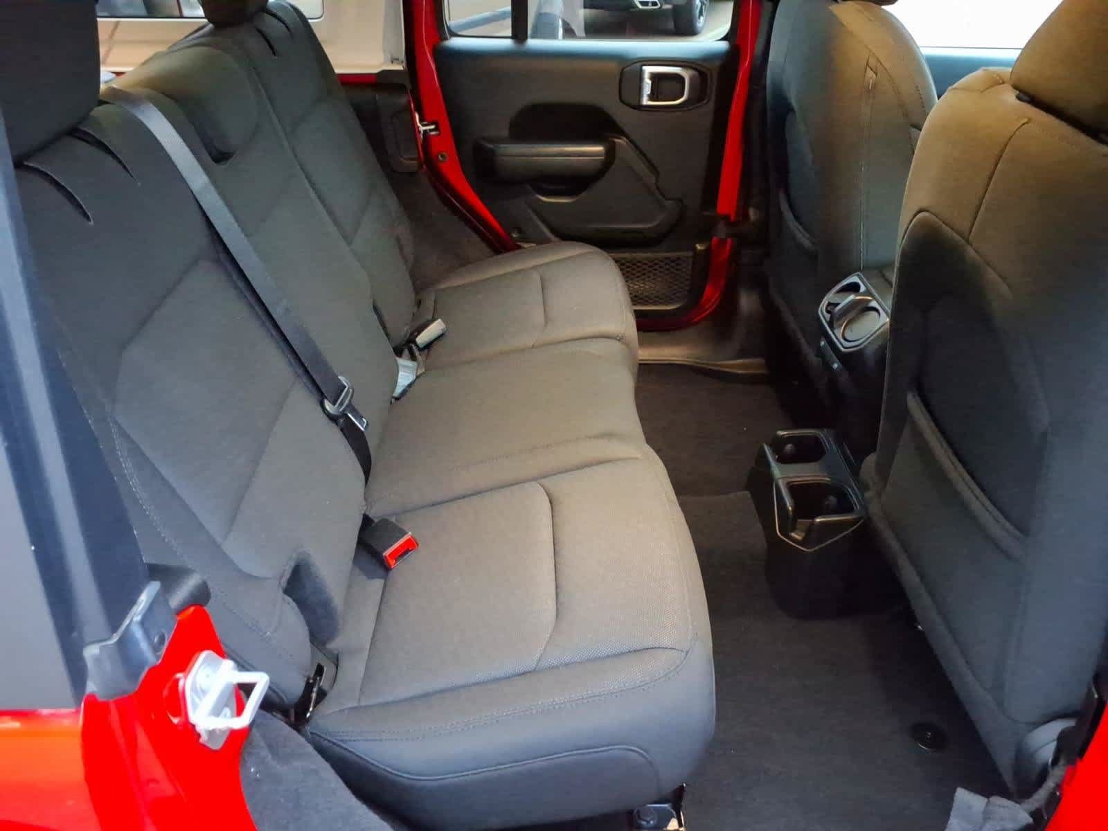 Used 2019 Jeep Wrangler Unlimited Sport S AWD/4WD image 12