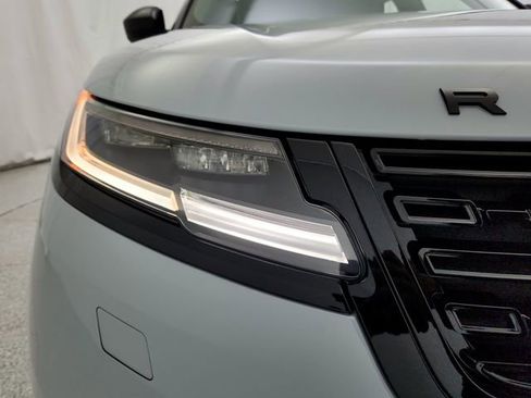 New 2026 Land Rover Range Rover Velar Dynamic SE image 30