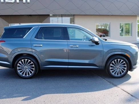 Certified 2025 Hyundai Palisade Calligraphy AWD/4WD image 2