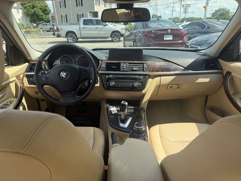 Used 2014 BMW 320i xDrive Sedan AWD/4WD image 22